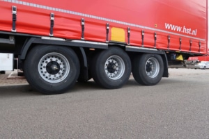 HST oplegger voorzien van actief bandenspanning systeem
