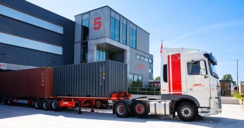Nachtchauffeur container transport