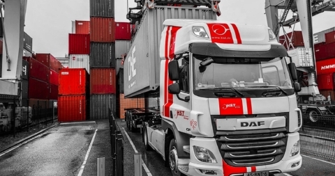 Nachtchauffeur container transport